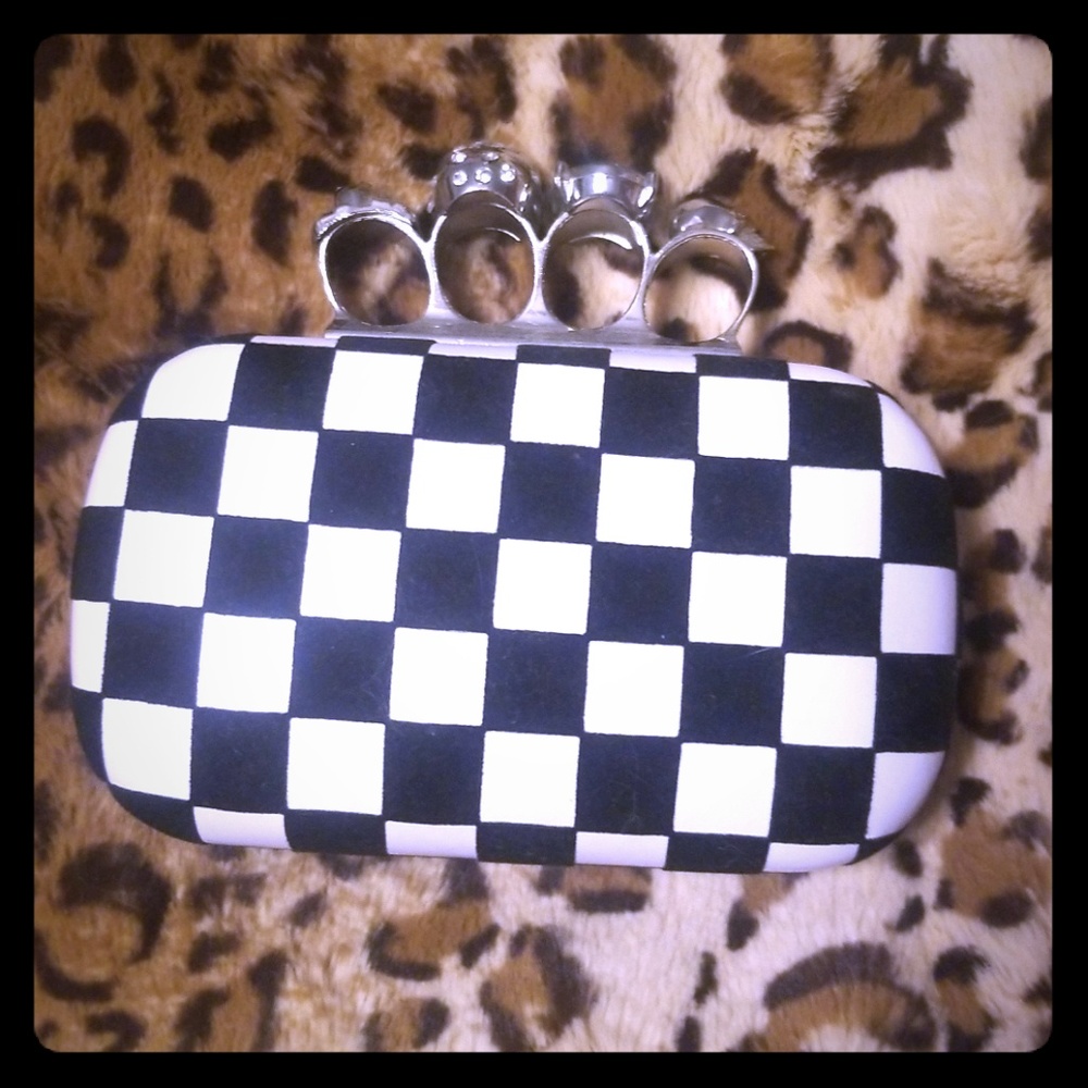 Clutch handbag